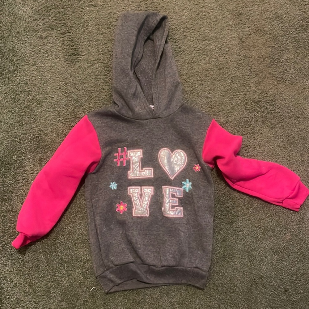 Angel face sweatshirt/hoodie Size 5/6 Grey w/Pink Sleeves #Love Print
